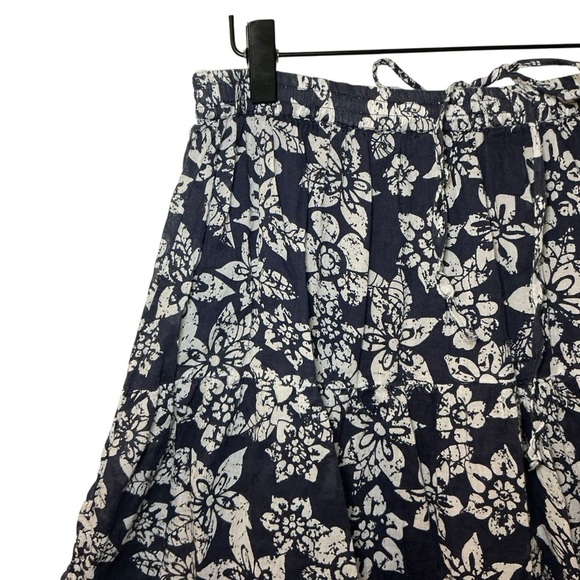 Vintage Blue and Cream Floral Midi Skirt - Picture 2 of 4